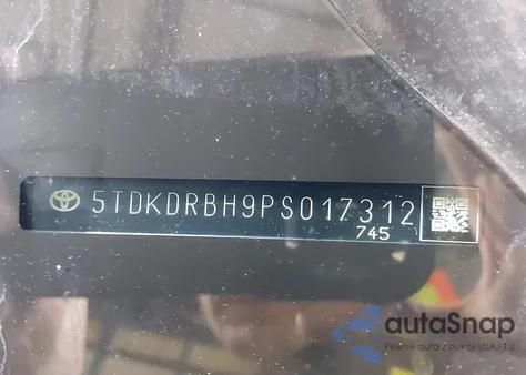 2023 Toyota Highlander Xle z USA, uszkodzony, nr VIN 5TDKDRBH9PS017312